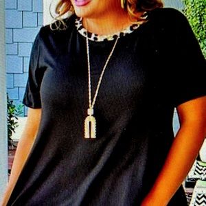 What’s Hot trendy necklace with earrings